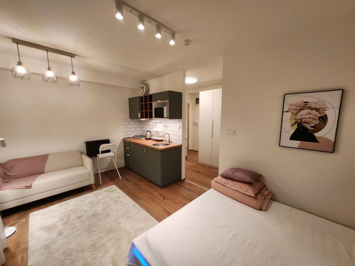 Апарт отель Apartman 18 Дебрецен Экстерьер фото